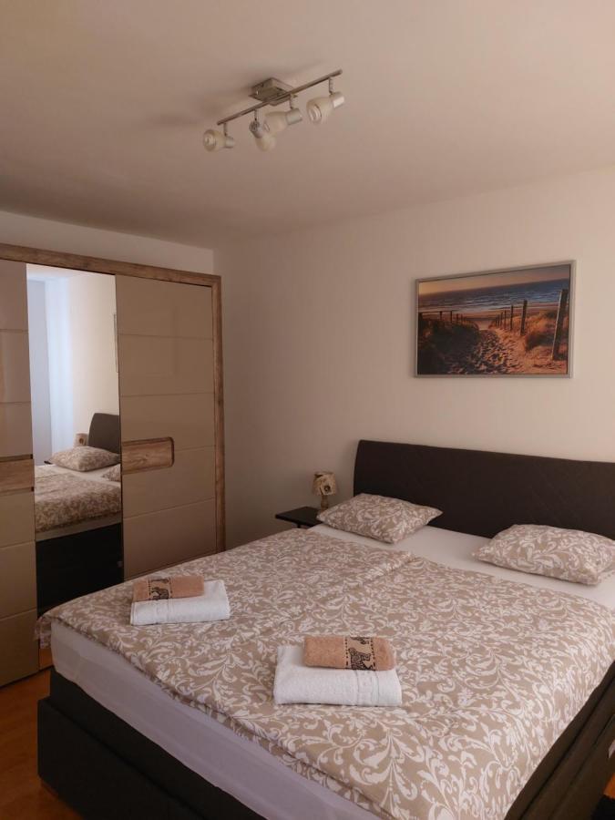 Apartman Sous les rochers Grižane Extérieur photo